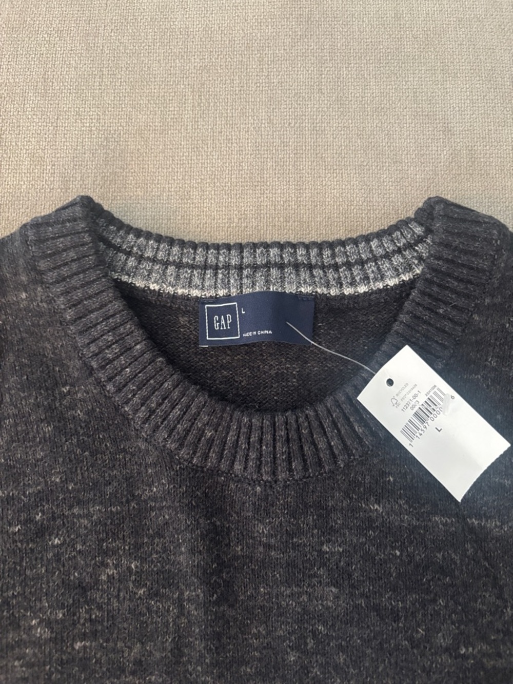 GAP Men's Charcoal Heather Crewneck Sweater